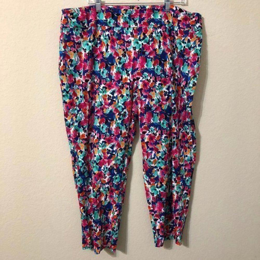 Attyre Woman Pants Watercolored Print